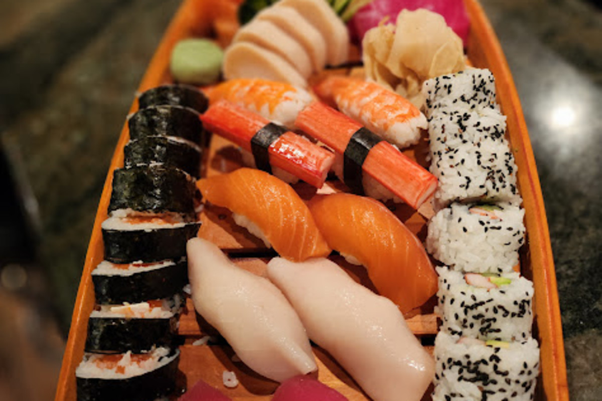 Nana Sushi Thai