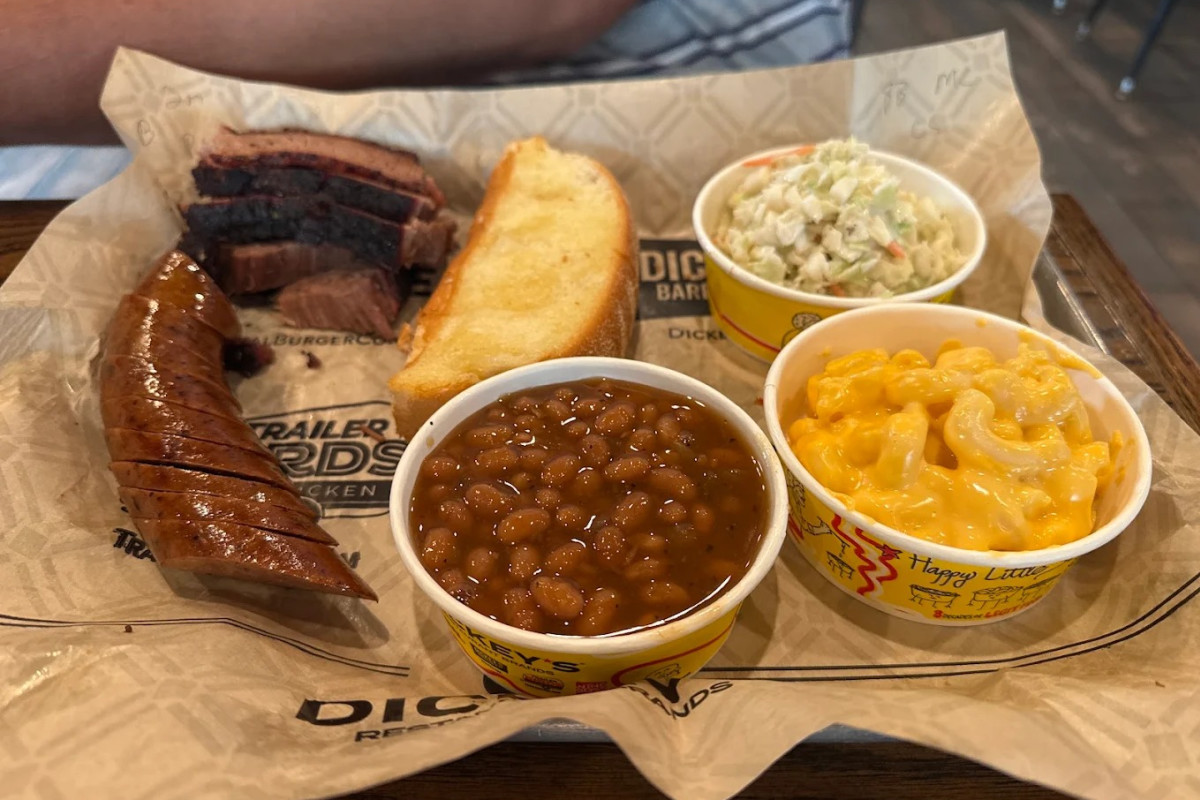 Dickey's Barbecue Pit - Baton Rouge