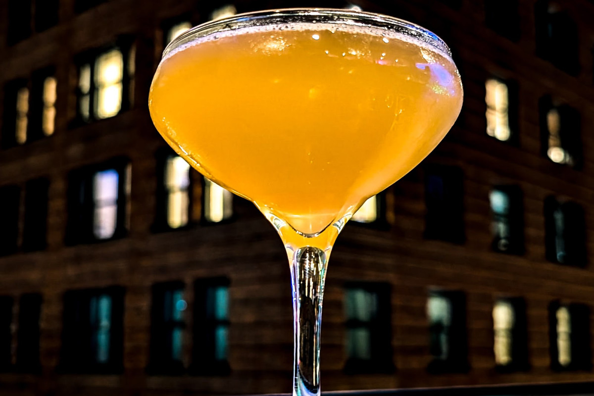 Apex Rooftop Bar and Lounge