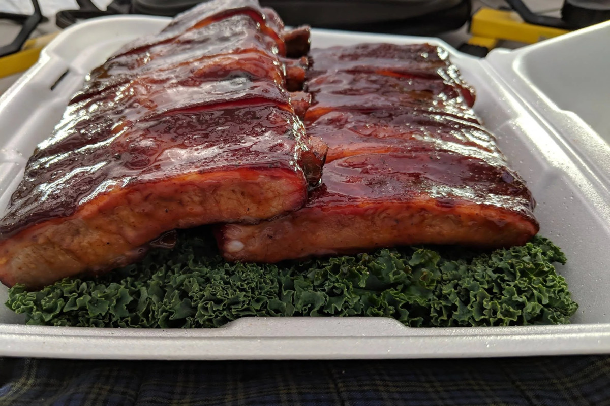 Sweet Racks Smokin' Butts BBQ