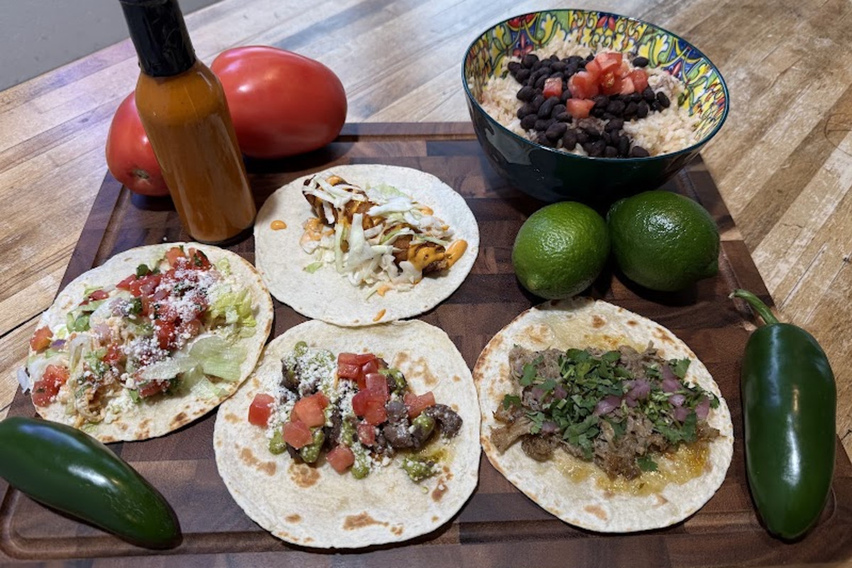 Photo 1 of 4: Tuza Taco