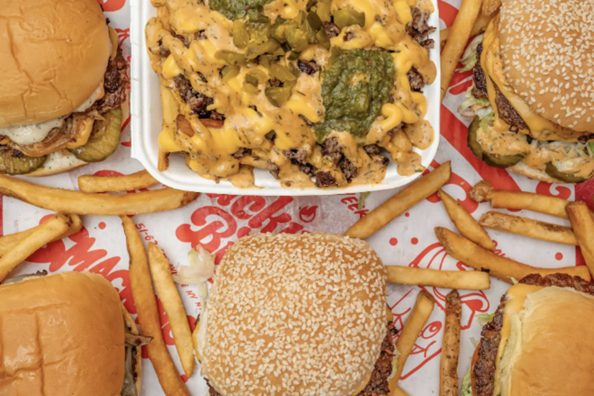 Photo 1 of 4: Smacking Burger