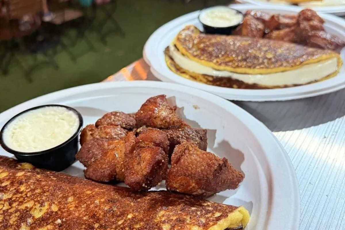 Ukelele | Venezuelan Food & Cultural Outdoor Dining in Delray Beach