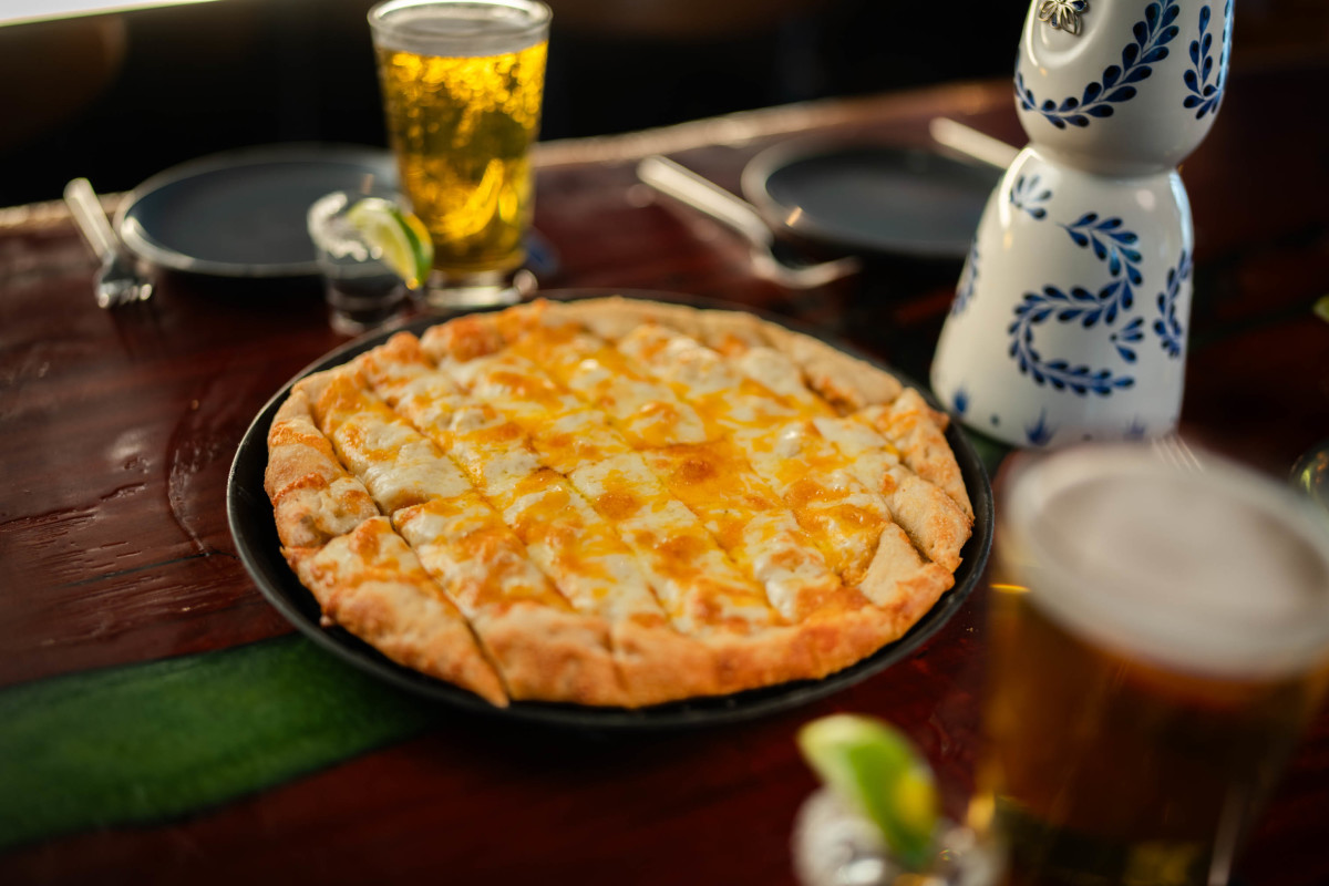 Rai's Pour House