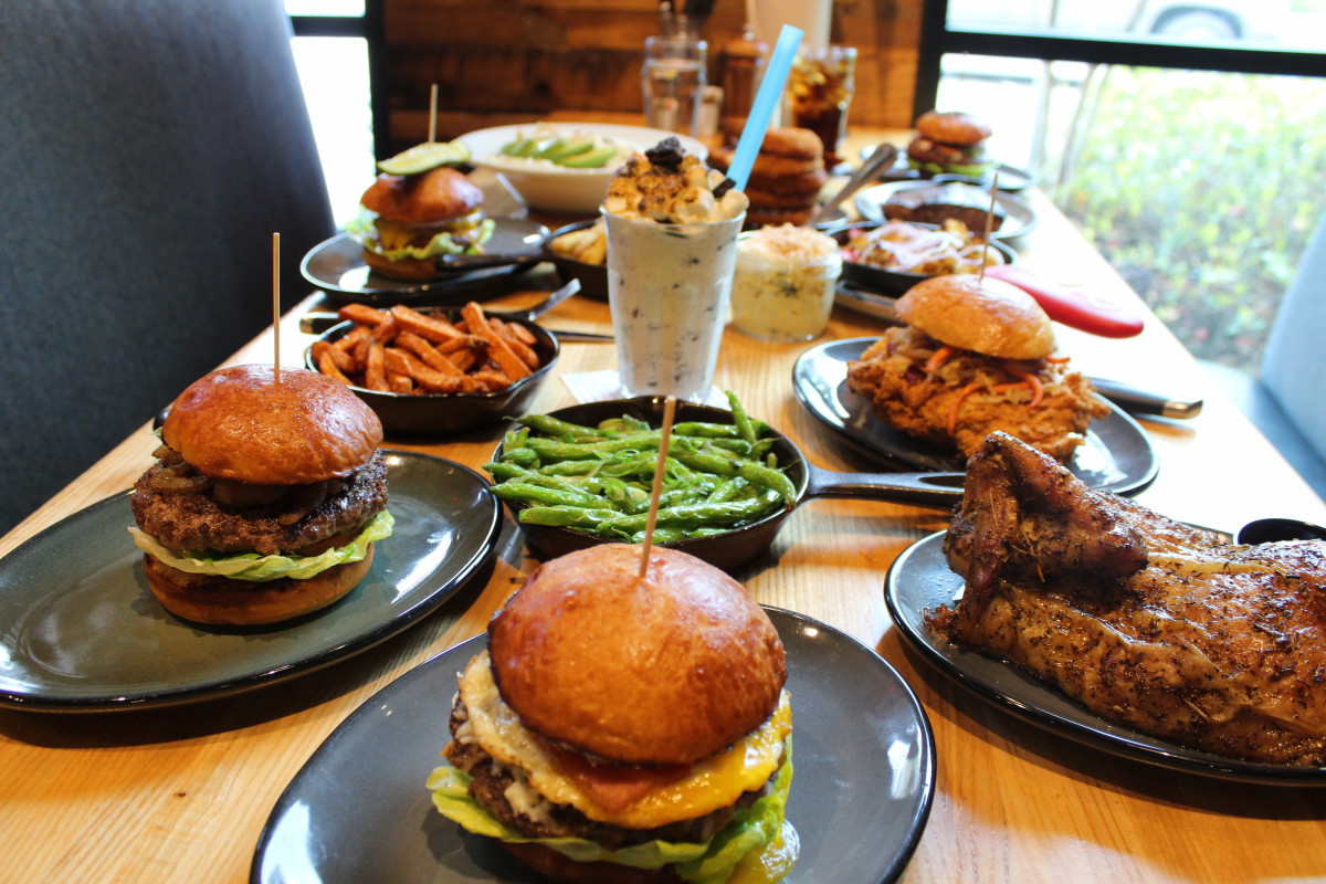 Photo 1 of 4: Fielding's Wood Grill