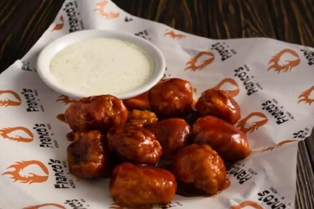 Photo 1 of 4: Franco's Wings N More