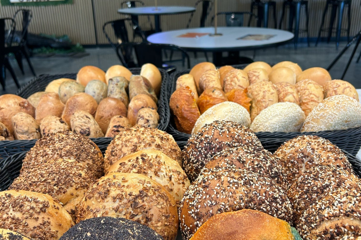 Photo 1 of 4: Luke's New York Bagel Shop