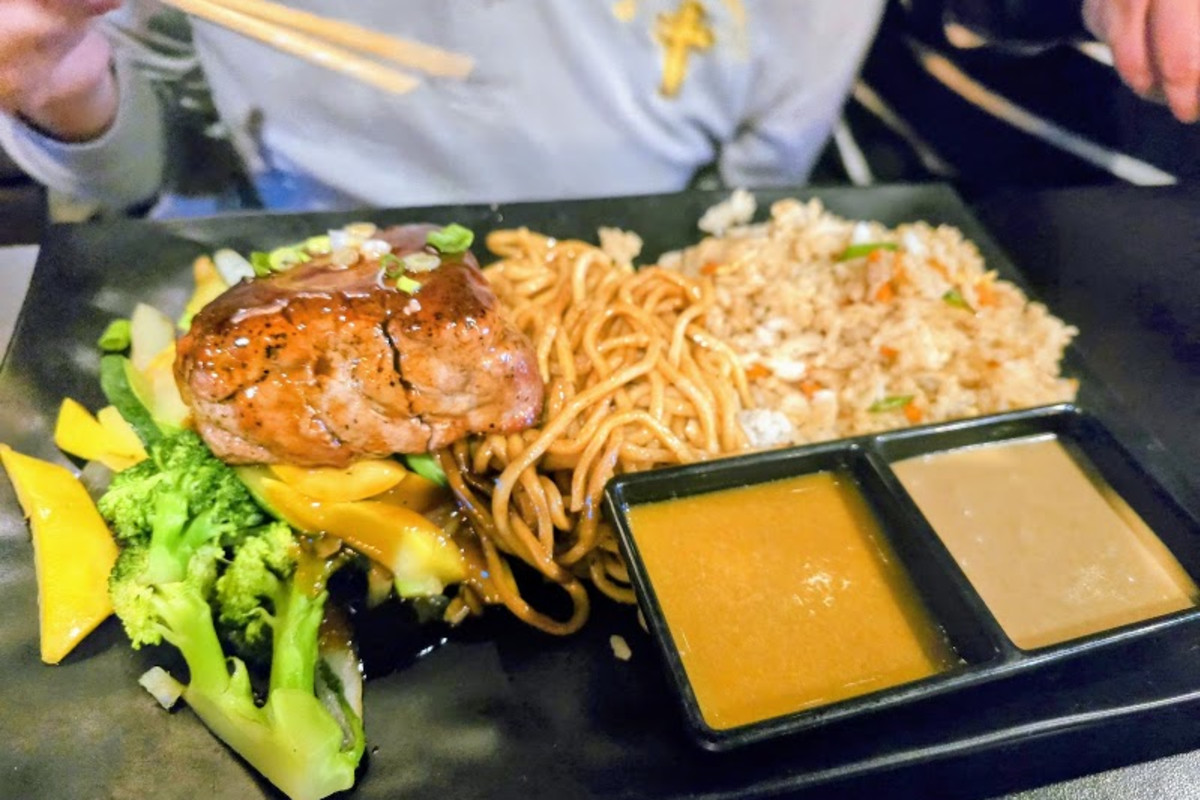 Photo 1 of 4: Sushi Lounge Totowa