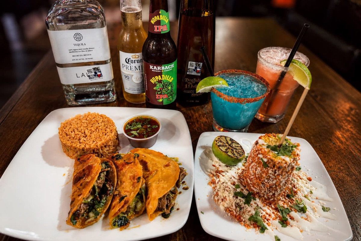 Photo 1 of 4: Casa Tequila