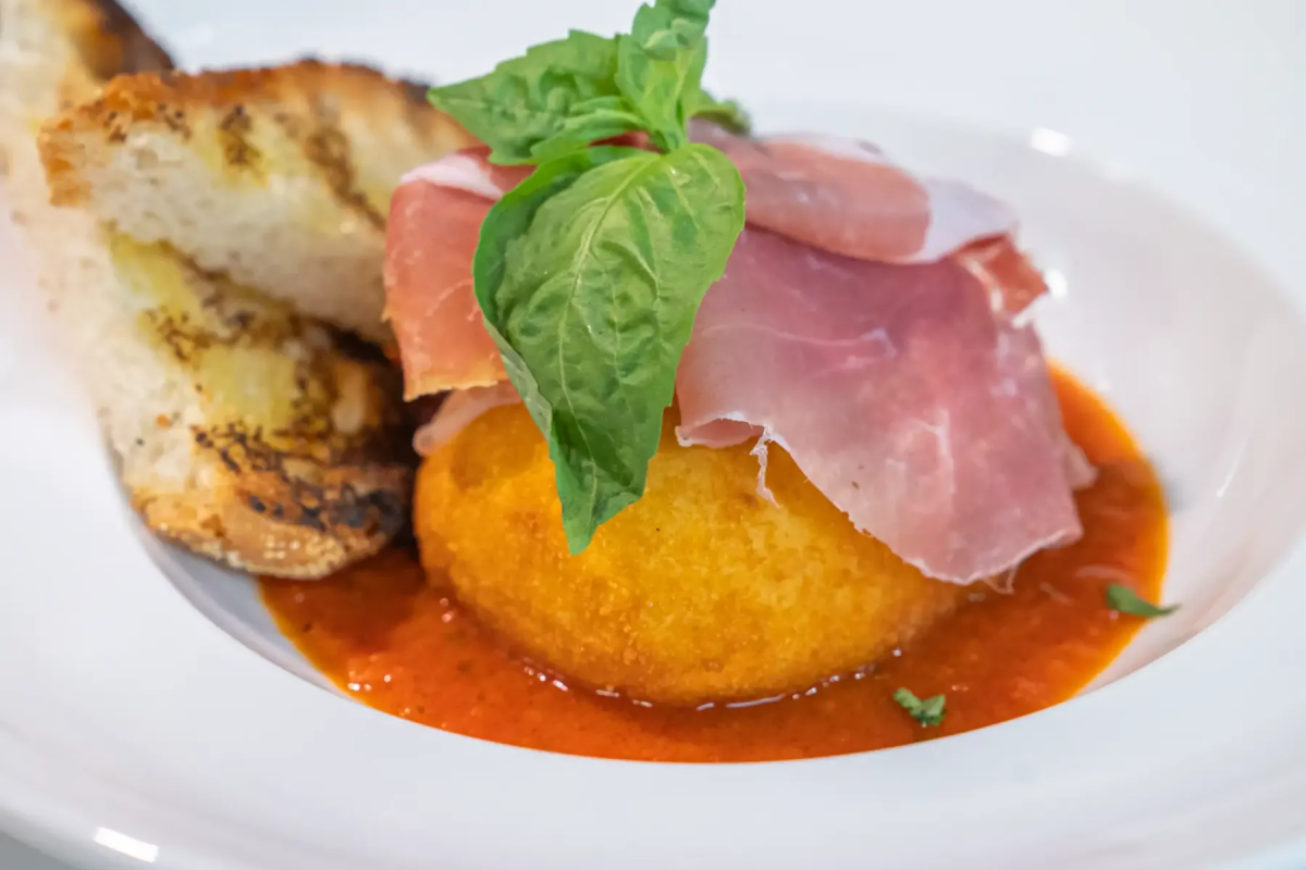 Antonio's Bayside Bistro