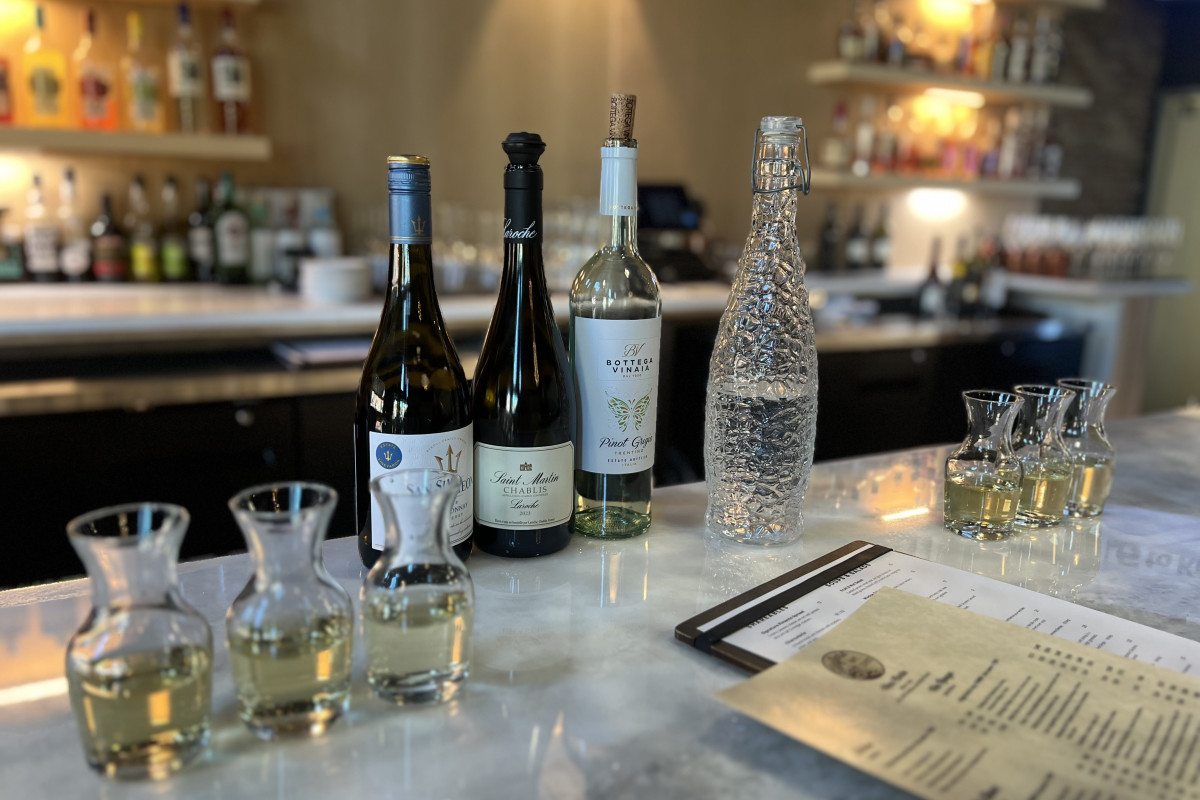 Vinifera Wine Lounge & Bistro