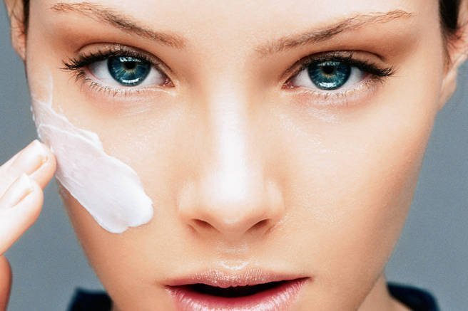 Benefits of Retinol in Skincare 1 Photo source; Cliquemag
