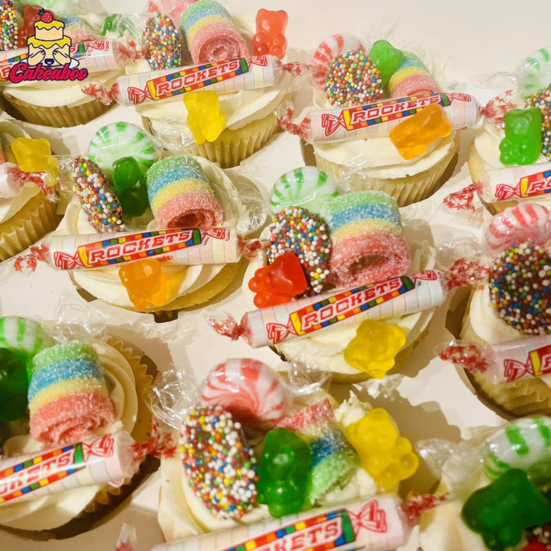 Custom cupcake display - Custom cupcakes in Vancouver by Cakeaboo