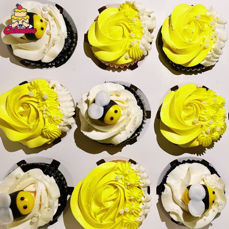 bee custom cupcakes - Custom cupcakes in Vancouver by Cakeaboo