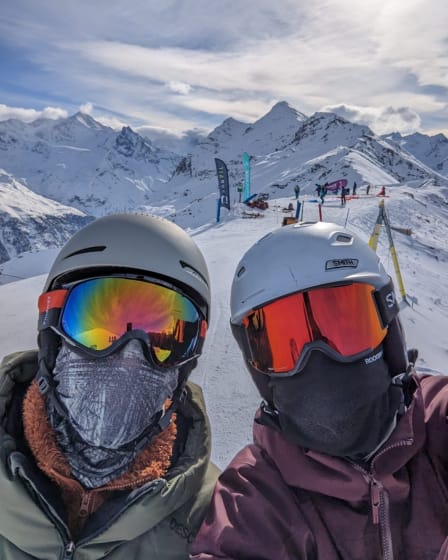 Kin (left), Tom (right) skiing selfie in Switzerland