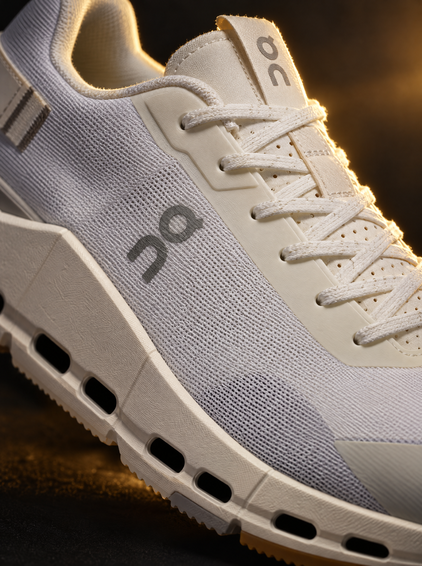 On Running Cloudnova Form 2 White Ivory - Smooth Light Everyday