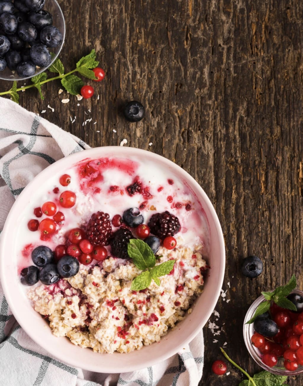Titelbild zu Beeren Crumble: Einfach, schnell & gesund genießen