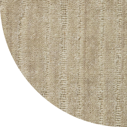 Close up shot of Isla rug in Linen