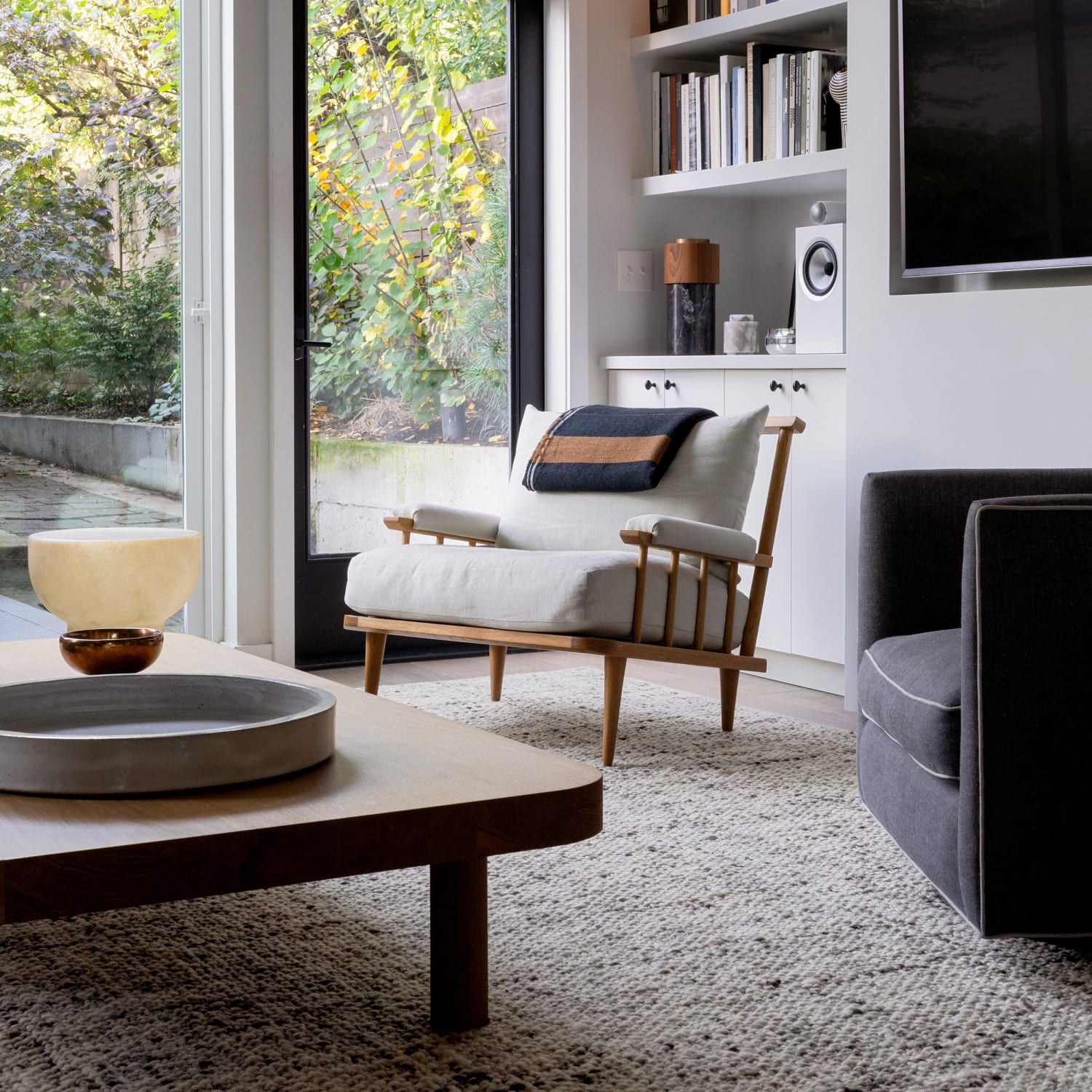 Cormac: Plush Wool Rug - Cozy & Soft for Gathering Spaces