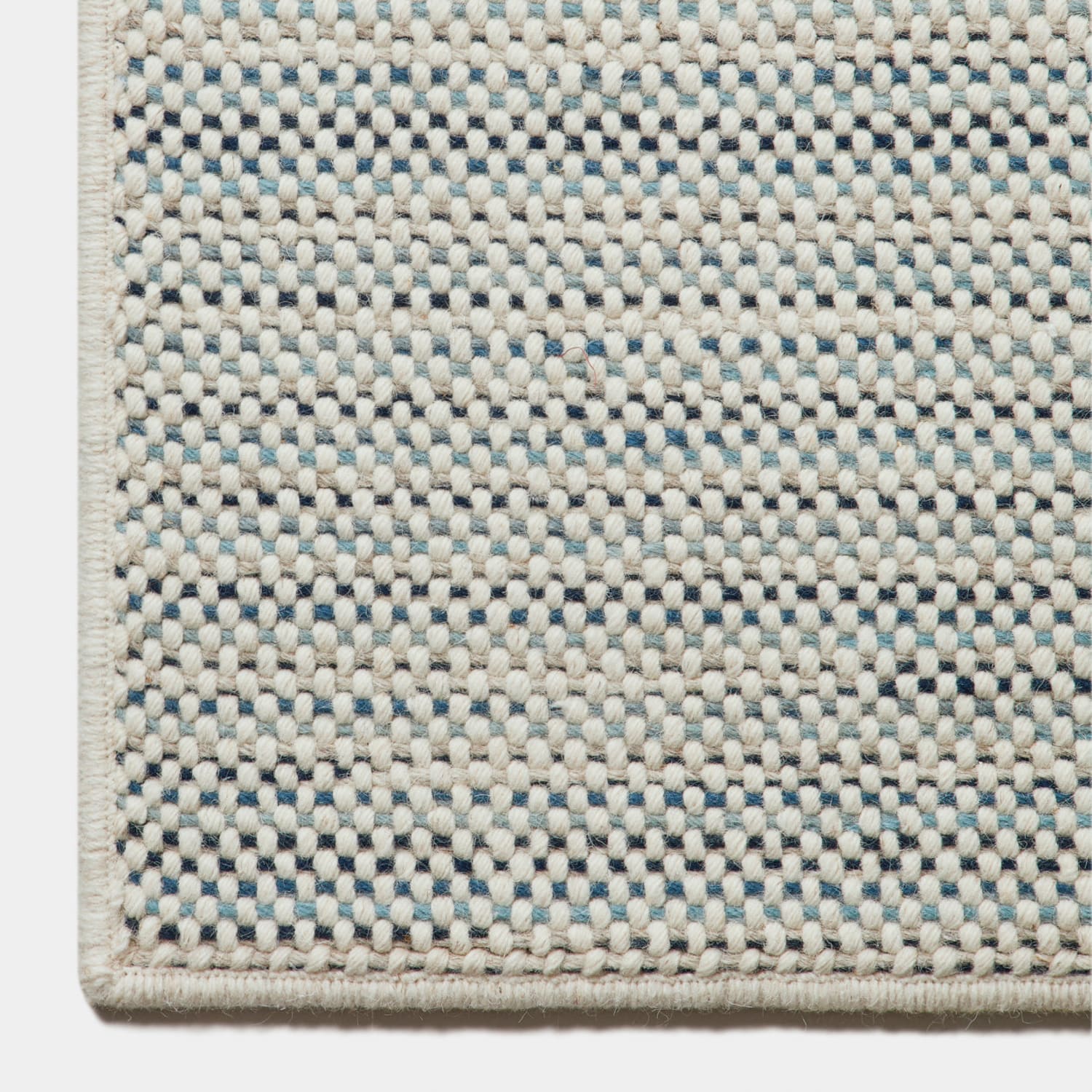 Ernesta Dylan - Thumbnail 2
