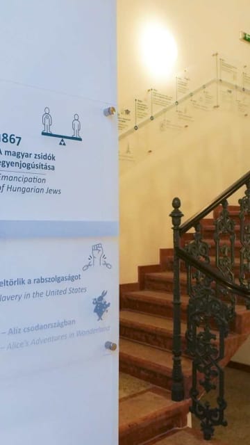 Lépcsőházi történelem