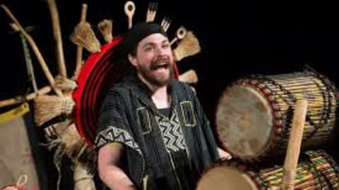 Little Ears – Angol, zenés foglalkozás a legkisebbeknek Danny Bainnel