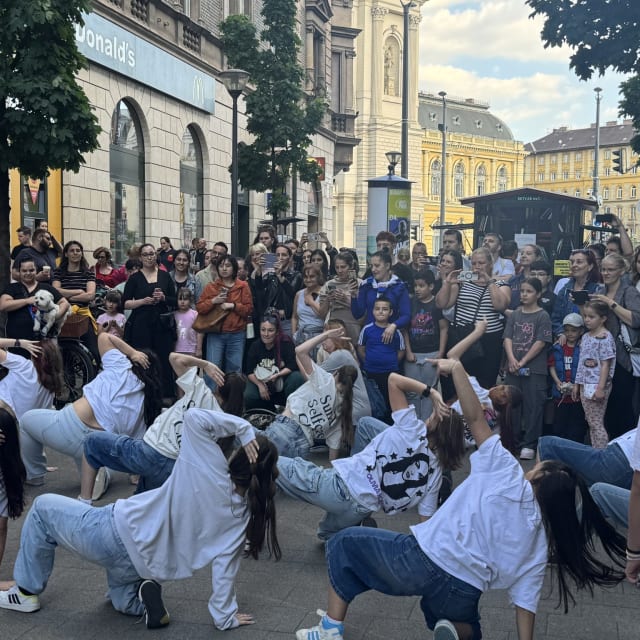 A tánc te magad légy! - Tánc Világnapja Erzsébetvárosban