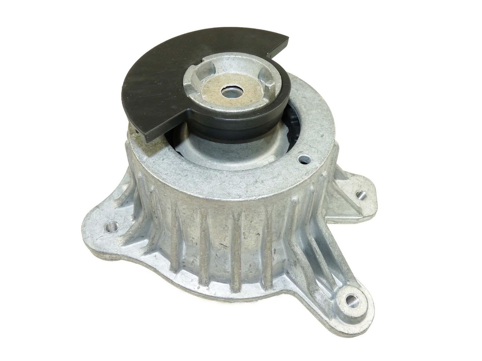 Mercedes W213 Engine Mount Right