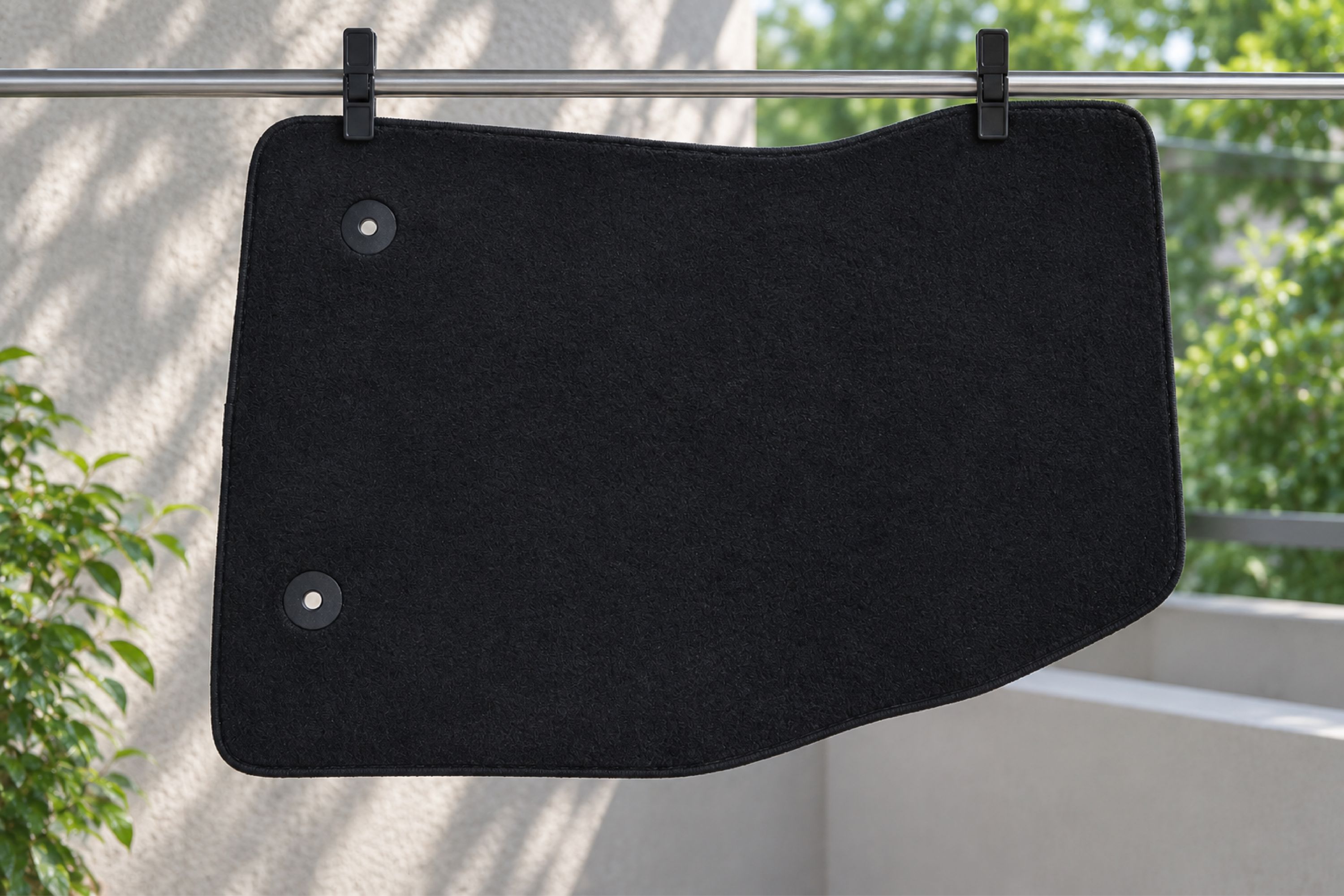 通風陰涼處晾乾情境照 Air-drying in a shaded, ventilated area