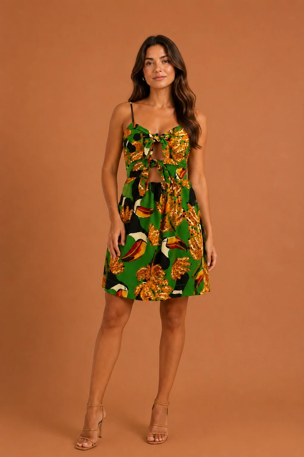 Vestido curto toucanana