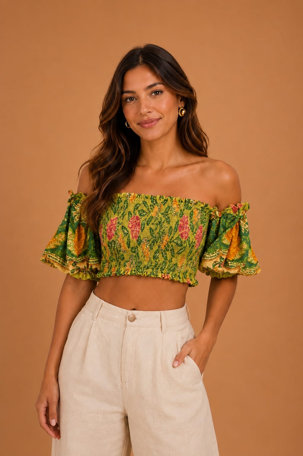 Blusa cropped terra dos abacaxis