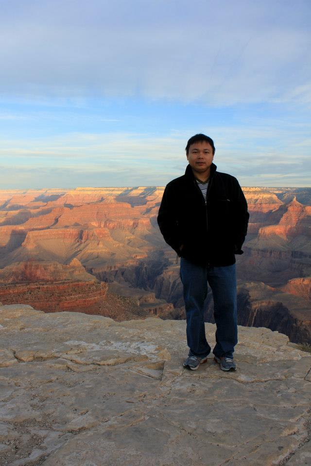 Author Vic Lim Avatar