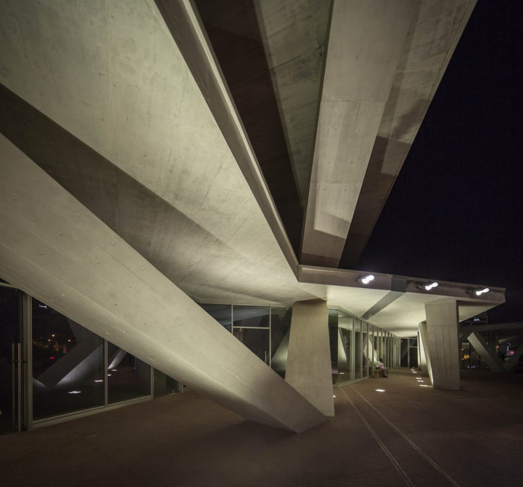 Building Obsession: One Airport Square, Airport City, Accra - Ghana. Image Source: Fernando Guerra | FG+SG