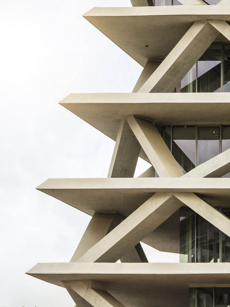 Building Obsession: One Airport Square, Airport City, Accra - Ghana. Image Source: Fernando Guerra | FG+SG