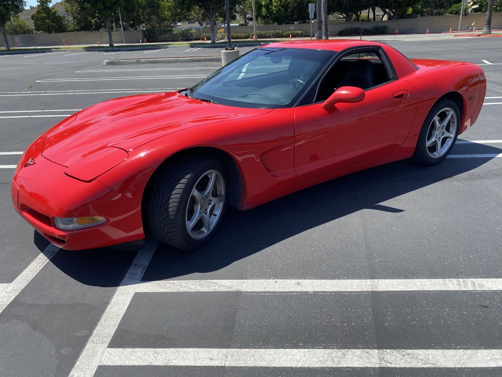 2000 Corvette C5 w/LS-1
6 speed manual
asking 13,900 obo