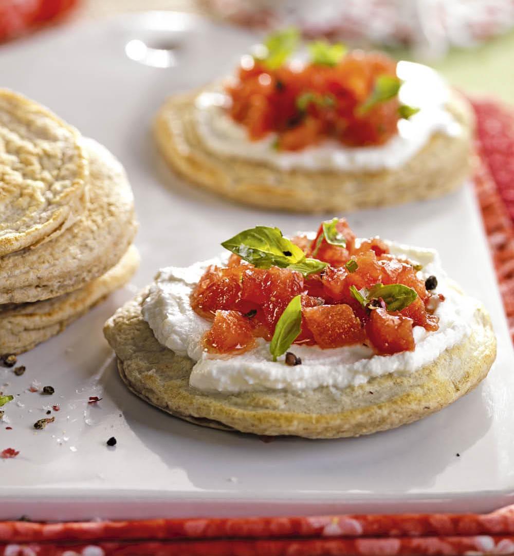 Receta De Fitness Con Tortitas De Avena Cubierto Con Requesón Y Hierbas  Fotografía De Stock Alamy 