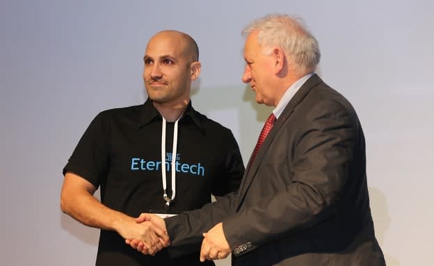 bzbuzz_eternitech_winner_photo