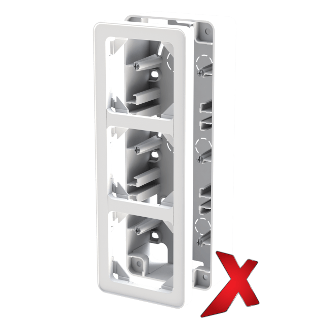 X.PÅVEGGSKAPPE 40MM TRIPPEL