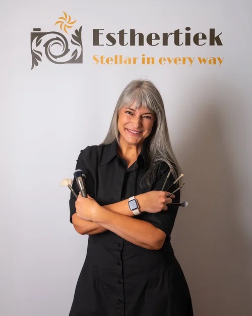 Esther van Esthertiek