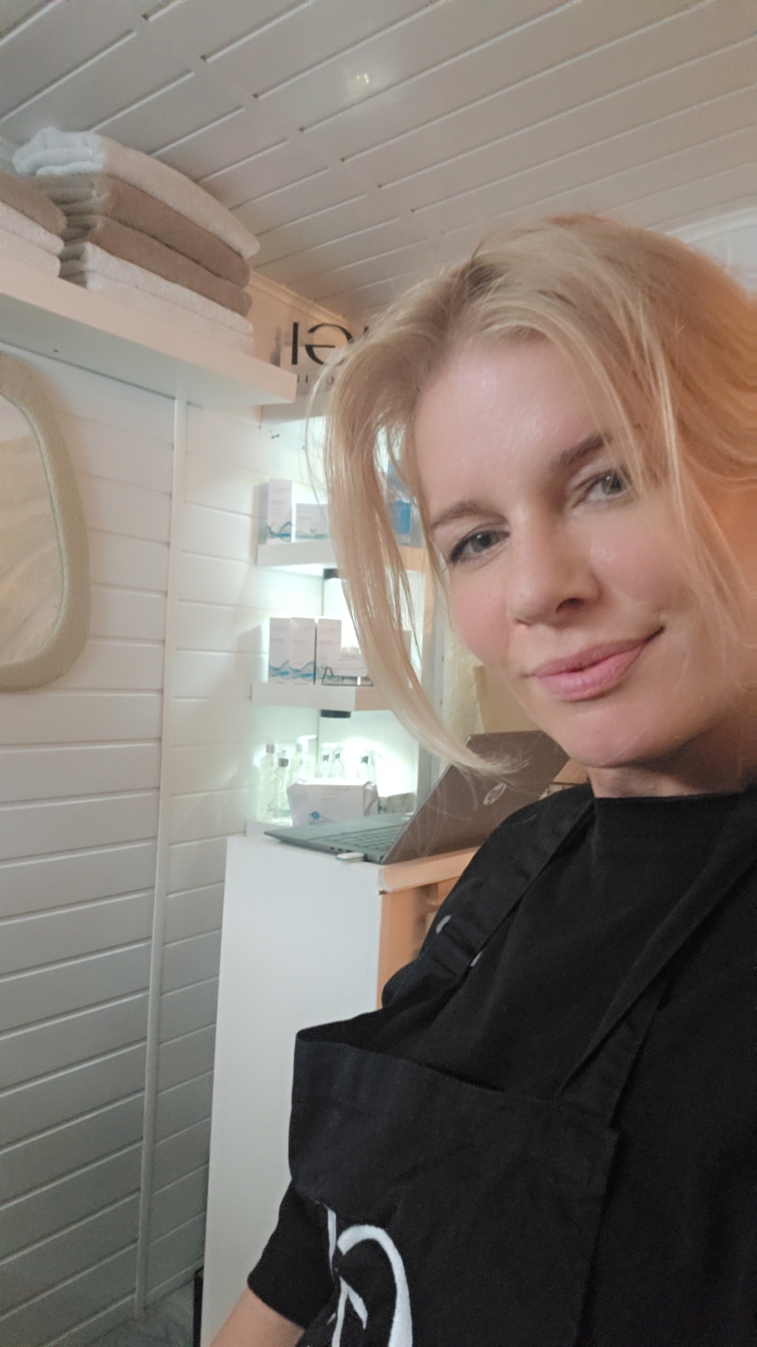 Essie, schoonheidsspecialiste in Zaandam