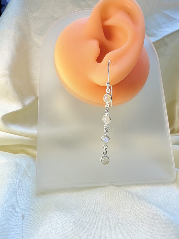 elsa earing