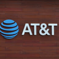 AT&T Stock (NYSE:T): A “Smart” 5G Investment for 2023