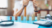 ZIM Integrated Shipping Services Ltd. (NYSE: ZIM): Overvalued Against Others?