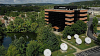 Sinclair Broadcast’s Diamond Sports Group, which airs games for 14 MLB teams, files for bankruptcy protection