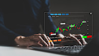 Chainlink Becomes Long-Heavy As Price Clears $16: Top Here?