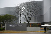 Exclusive-China’s Nio explores investment, tech alliances with Mercedes-sources