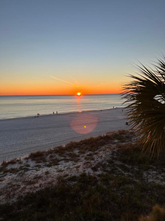 Sandy Last Step — Gulf views