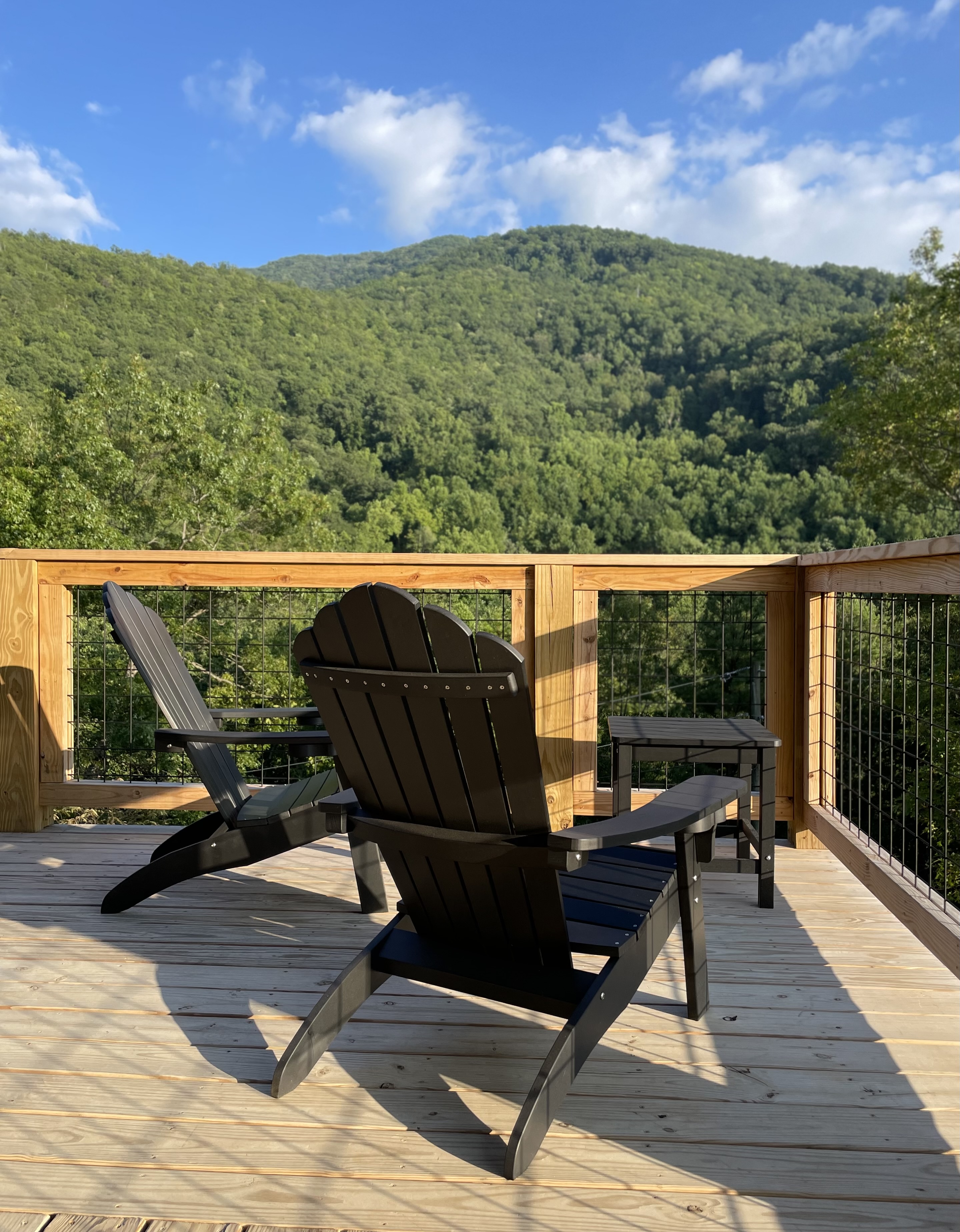Corner deck