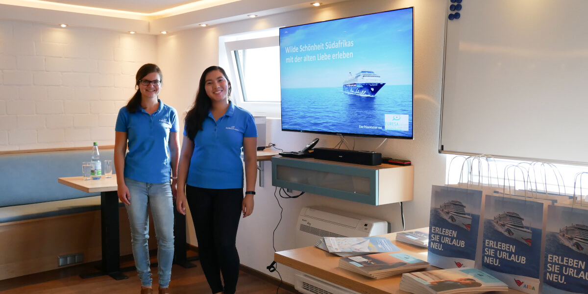 Mi und Julia Mein Schiff Kreuzfahrt-Vortrag