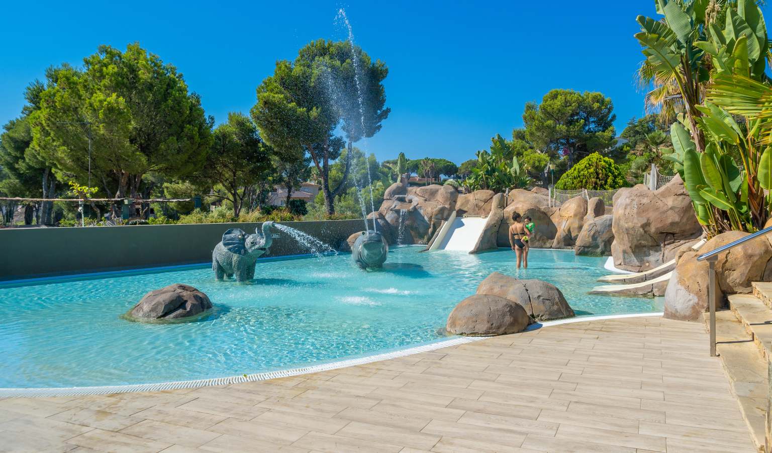 playa daro, cala gogo, campsite, costa brava, beaches